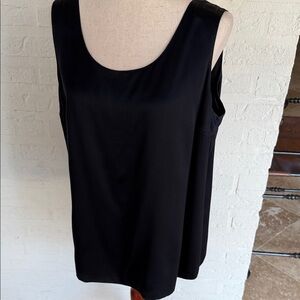 Dana Buchman Classic Black Tank Top